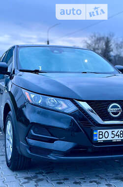 Внедорожник / Кроссовер Nissan Rogue Sport 2019 в Шумске