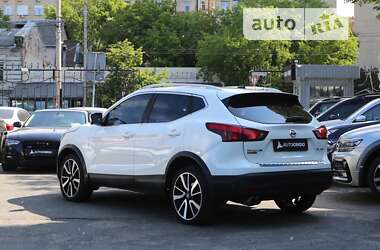 Позашляховик / Кросовер Nissan Rogue Sport 2017 в Києві