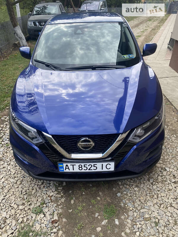 Внедорожник / Кроссовер Nissan Rogue Sport 2020 в Ивано-Франковске