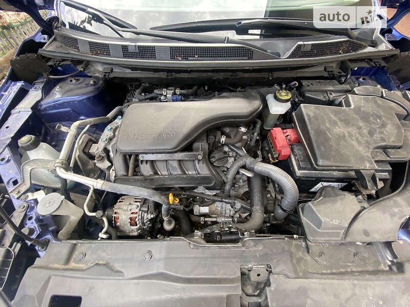 Внедорожник / Кроссовер Nissan Rogue Sport 2020 в Ивано-Франковске