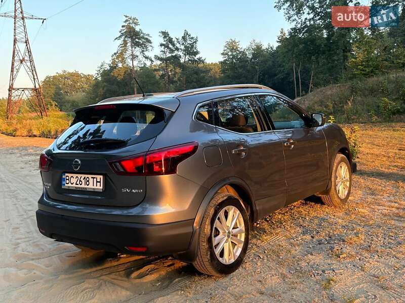 Внедорожник / Кроссовер Nissan Rogue Sport 2018 в Львове