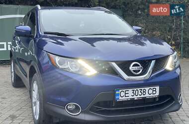 Внедорожник / Кроссовер Nissan Rogue Sport 2017 в Черновцах