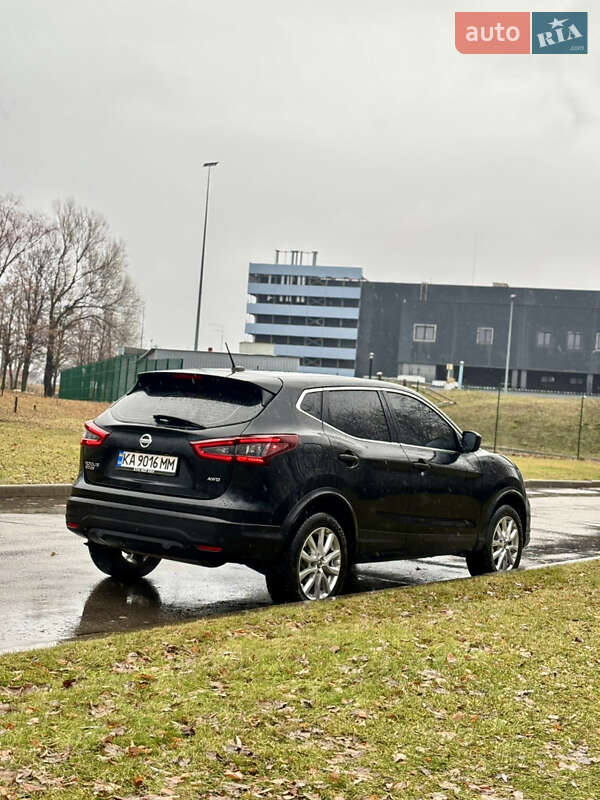 Позашляховик / Кросовер Nissan Rogue Sport 2021 в Києві