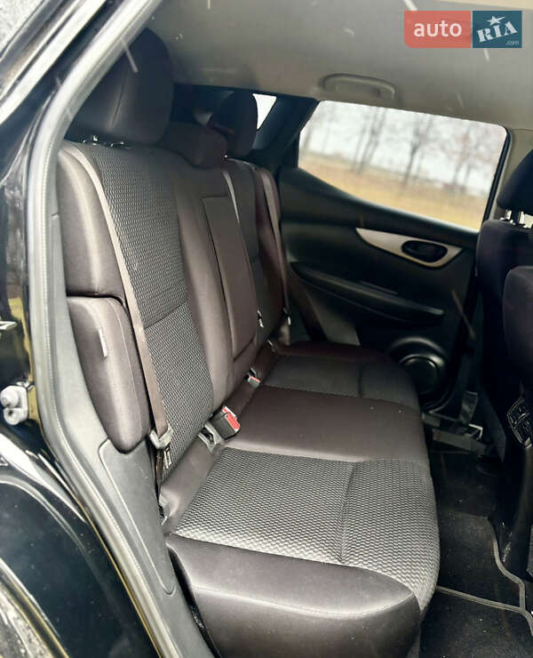 Позашляховик / Кросовер Nissan Rogue Sport 2021 в Києві