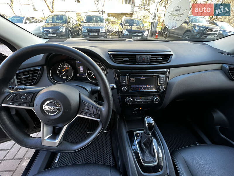 Внедорожник / Кроссовер Nissan Rogue Sport 2018 в Львове фото 8 Внедорожник / Кроссовер Nissan Rogue Sport 2018 в Львове