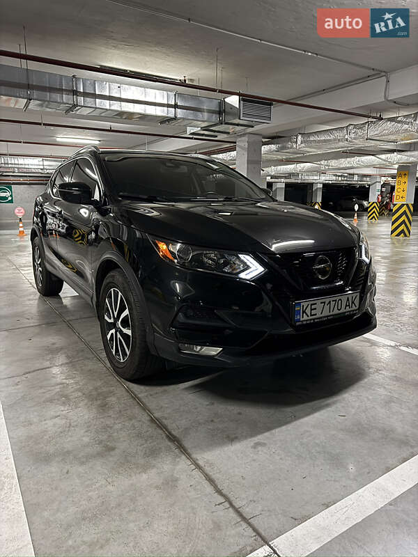 Внедорожник / Кроссовер Nissan Rogue Sport 2021 в Днепре