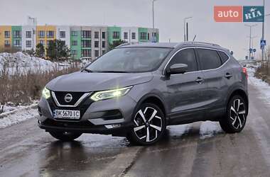 Позашляховик / Кросовер Nissan Rogue Sport 2020 в Рівному