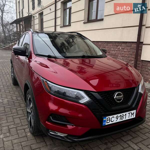 Позашляховик / Кросовер Nissan Rogue Sport 2022 в Львові