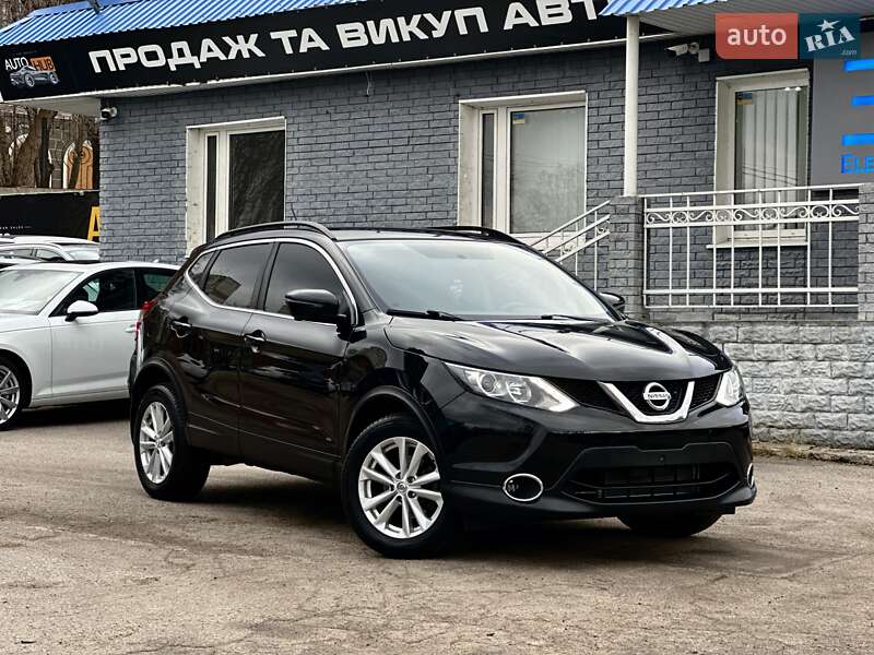 Позашляховик / Кросовер Nissan Rogue Sport 2017 в Харкові