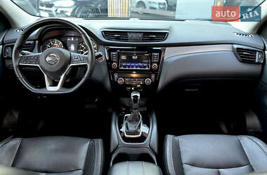 Позашляховик / Кросовер Nissan Rogue Sport 2020 в 
