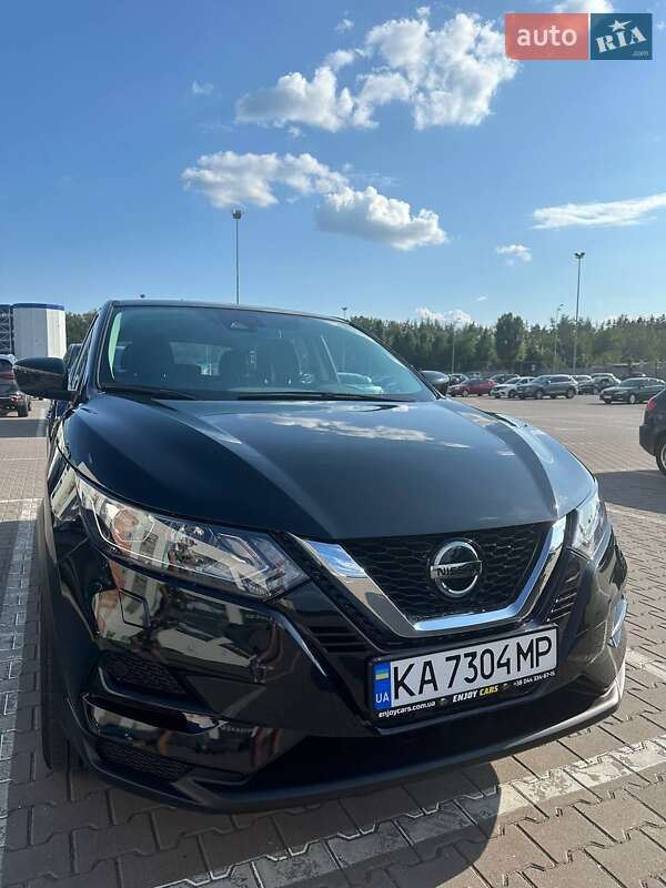 Nissan Rogue Sport 2021