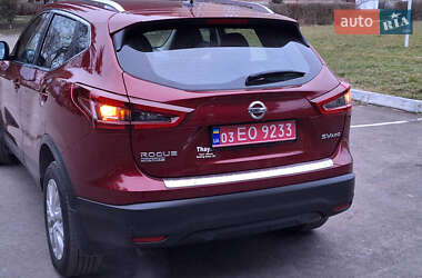 Внедорожник / Кроссовер Nissan Rogue Sport 2020 в Остроге