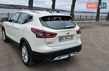 Позашляховик / Кросовер Nissan Rogue Sport 2018 в Тернополі