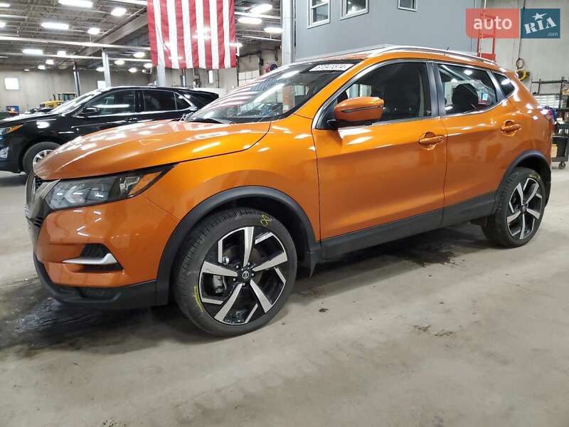 Позашляховик / Кросовер Nissan Rogue Sport 2022 в Києві