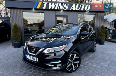 Позашляховик / Кросовер Nissan Rogue Sport 2022 в 