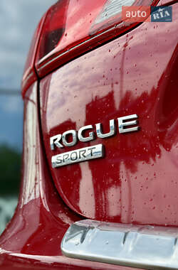 Позашляховик / Кросовер Nissan Rogue Sport 2017 в 