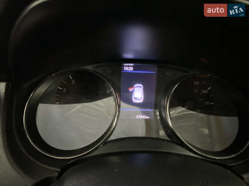 Внедорожник / Кроссовер Nissan Rogue Sport 2020 в Ивано-Франковске