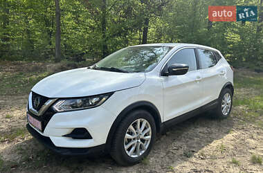 Внедорожник / Кроссовер Nissan Rogue Sport 2021 в 