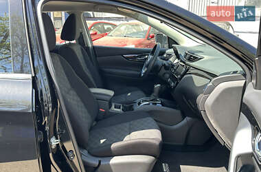 Позашляховик / Кросовер Nissan Rogue Sport 2020 в 