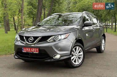 Внедорожник / Кроссовер Nissan Rogue Sport 2017 в Киеве