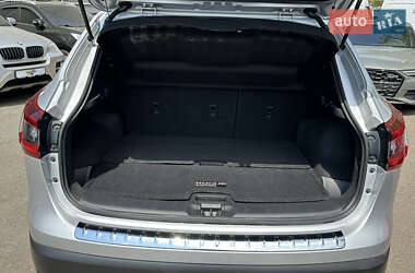Внедорожник / Кроссовер Nissan Rogue Sport 2021 в 