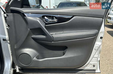 Внедорожник / Кроссовер Nissan Rogue Sport 2021 в 