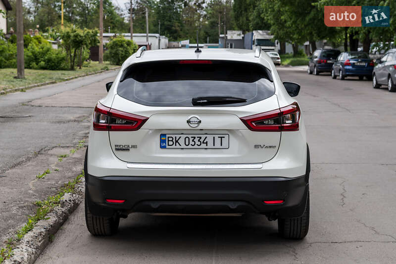 Внедорожник / Кроссовер Nissan Rogue Sport 2022 в Ровно