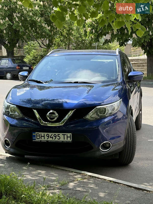 Позашляховик / Кросовер Nissan Rogue Sport 2017 в 