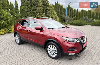 Позашляховик / Кросовер Nissan Rogue Sport 2021 в 