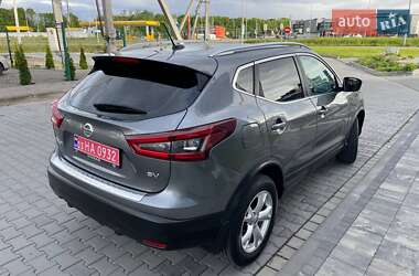Позашляховик / Кросовер Nissan Rogue Sport 2020 в 