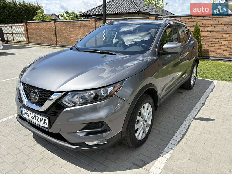 Позашляховик / Кросовер Nissan Rogue Sport 2022 в 