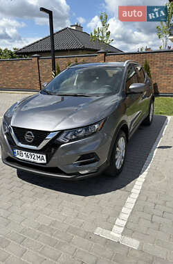 Позашляховик / Кросовер Nissan Rogue Sport 2022 в 
