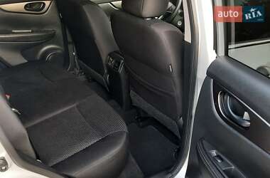 Позашляховик / Кросовер Nissan Rogue Sport 2019 в 