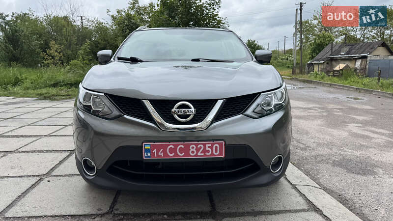 Внедорожник / Кроссовер Nissan Rogue Sport 2017 в Львове