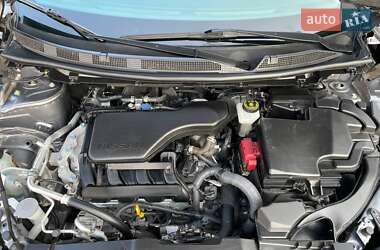 Позашляховик / Кросовер Nissan Rogue Sport 2022 в 