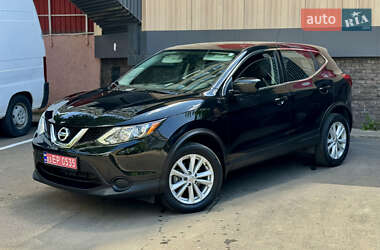 Внедорожник / Кроссовер Nissan Rogue Sport 2017 в Одессе