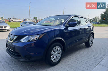 Внедорожник / Кроссовер Nissan Rogue Sport 2019 в 