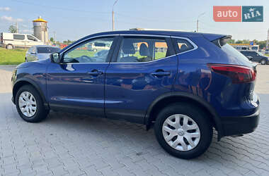 Внедорожник / Кроссовер Nissan Rogue Sport 2019 в 