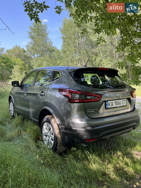 Позашляховик / Кросовер Nissan Rogue Sport 2020 в Києві