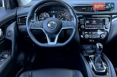 Внедорожник / Кроссовер Nissan Rogue Sport 2022 в 