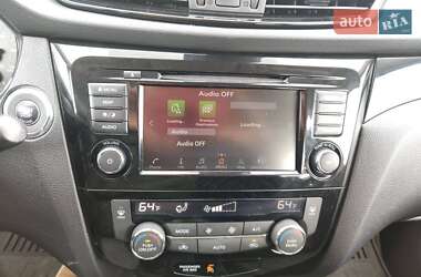 Внедорожник / Кроссовер Nissan Rogue Sport 2018 в 
