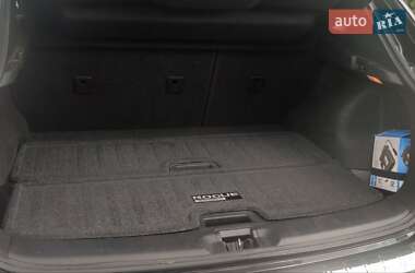 Внедорожник / Кроссовер Nissan Rogue Sport 2018 в 