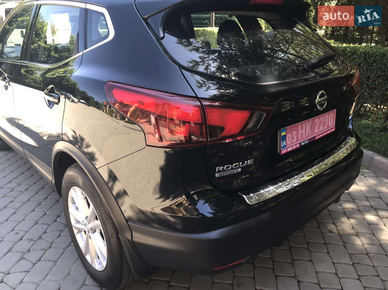 Позашляховик / Кросовер Nissan Rogue Sport 2018 в Сумах