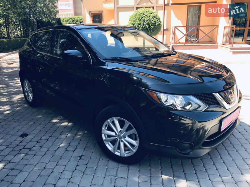 Позашляховик / Кросовер Nissan Rogue Sport 2018 в Сумах