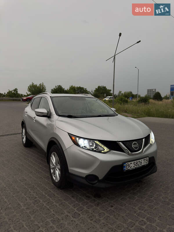 Nissan Rogue Sport 2018