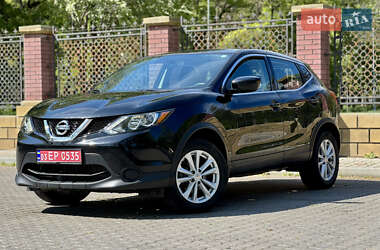 Позашляховик / Кросовер Nissan Rogue Sport 2017 в Одесі