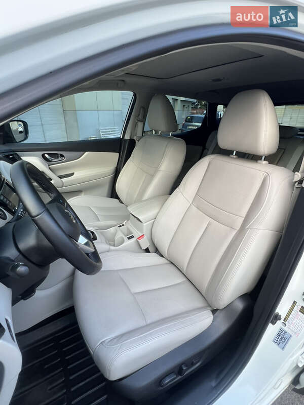 Позашляховик / Кросовер Nissan Rogue Sport 2020 в Одесі