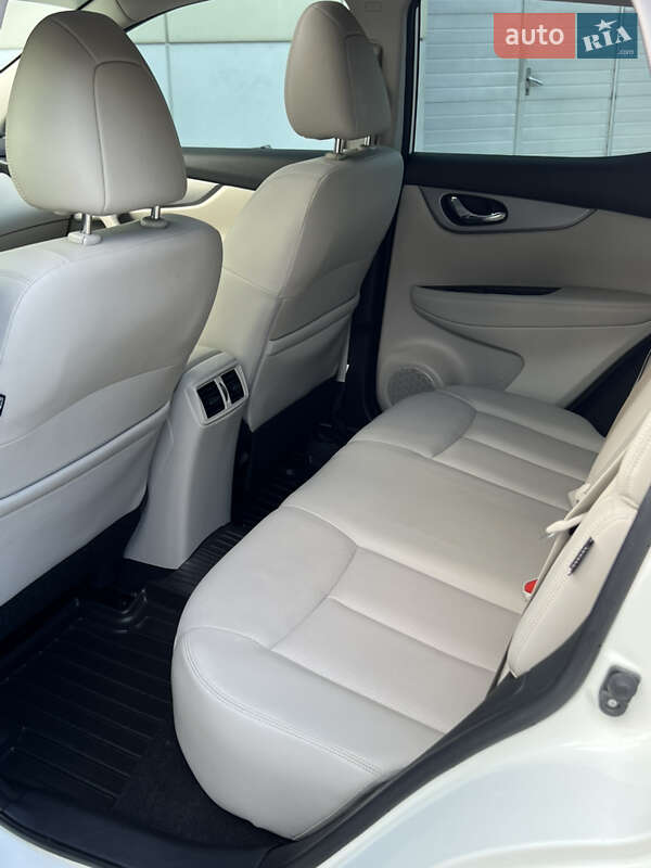 Позашляховик / Кросовер Nissan Rogue Sport 2020 в Одесі