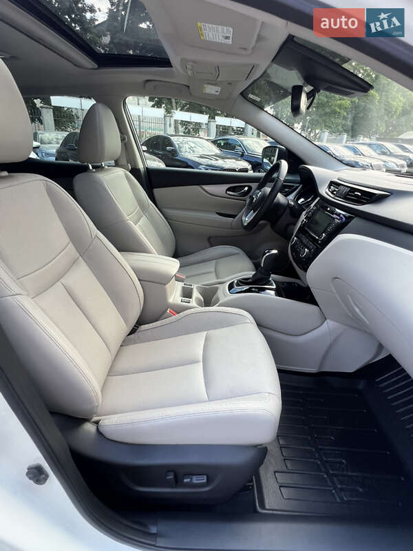 Позашляховик / Кросовер Nissan Rogue Sport 2020 в Одесі