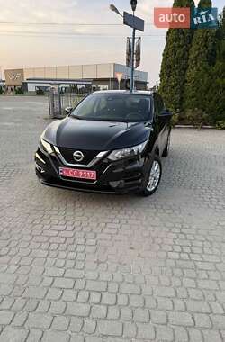 Позашляховик / Кросовер Nissan Rogue Sport 2022 в Львові